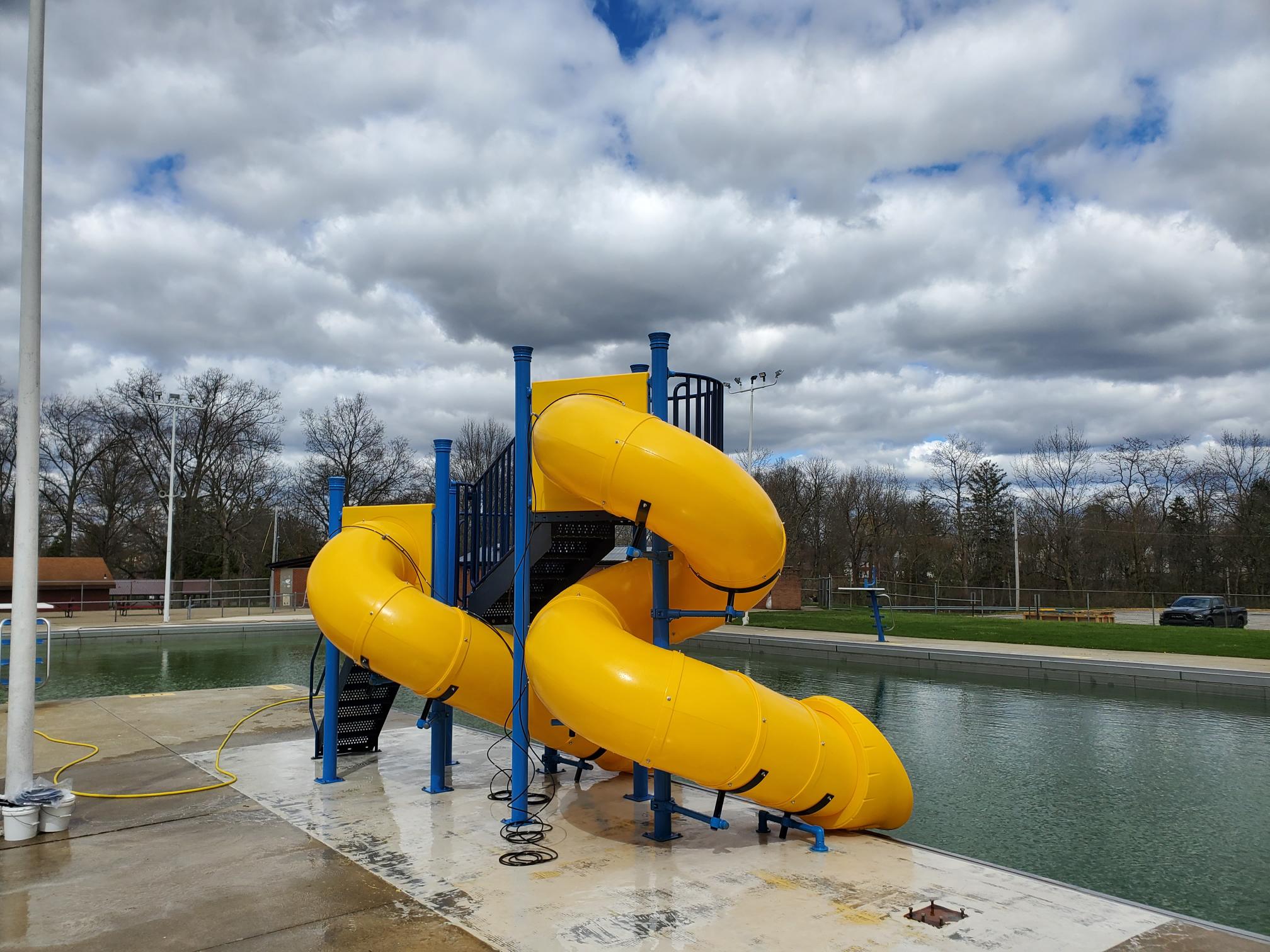 Yellow Superior Commercial Pool Slide with double closed flumes
