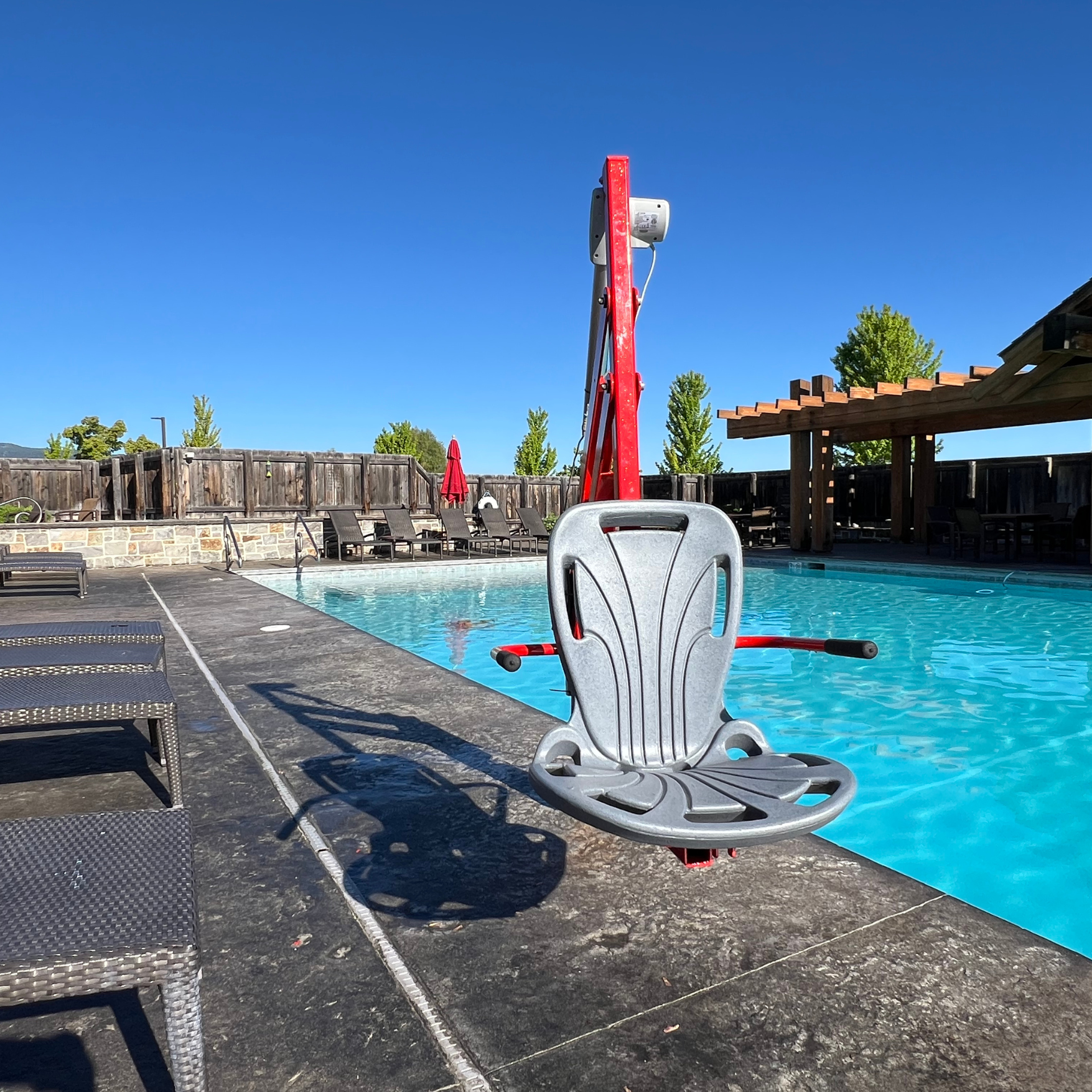 Elite BP450 ADA Pool lift